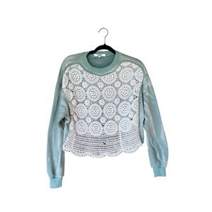 Gimmicks by BKE Crochet Lace‎ Front Sweatshirt Top Sage Green Boho Women's Small